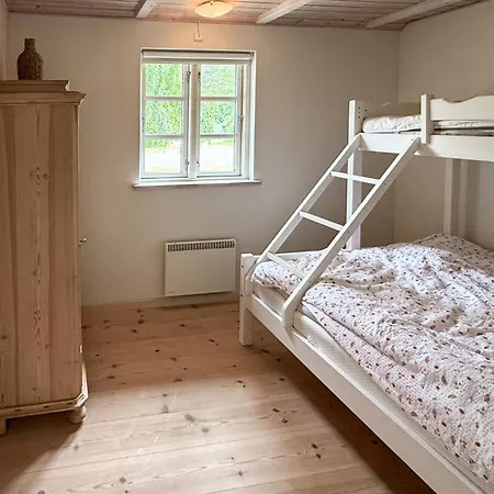 3 Bedroom Amazing In Vaeggerlose * Bøtø By